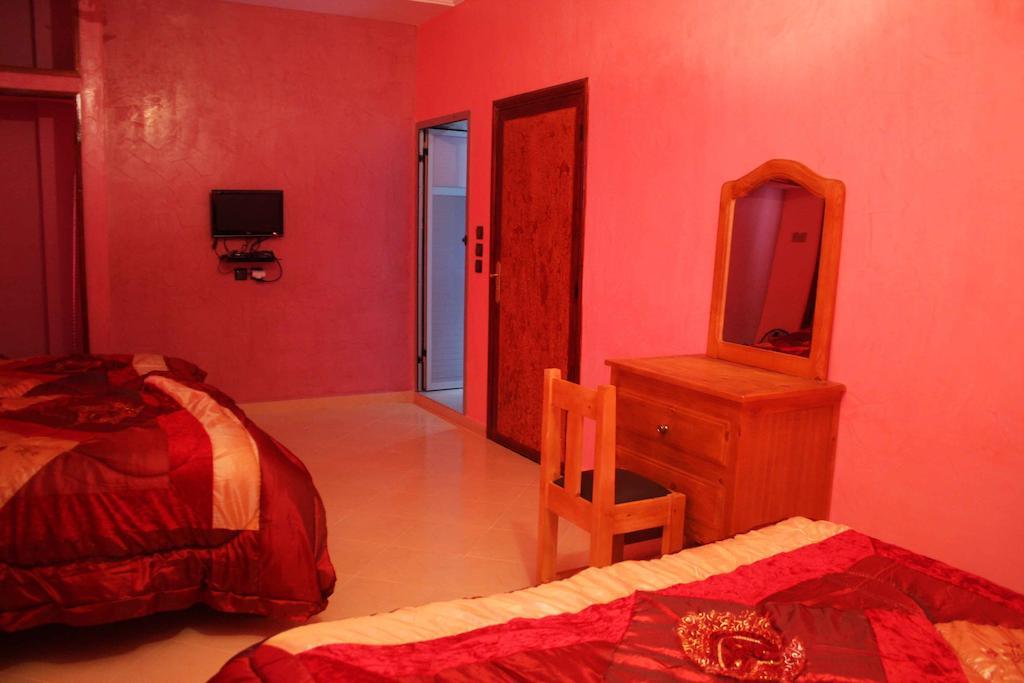 Hotel Amsterdam Ouarzazate Kamer foto